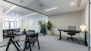 54 JERMYN STREET L1 0FFICE