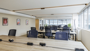 Elm Yard Level 5 Office