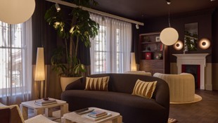 Club Lounge