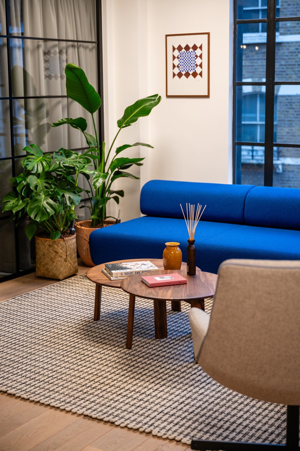 19 WELLS L2 LOUNGE