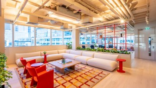 City tower L9 lounge and office